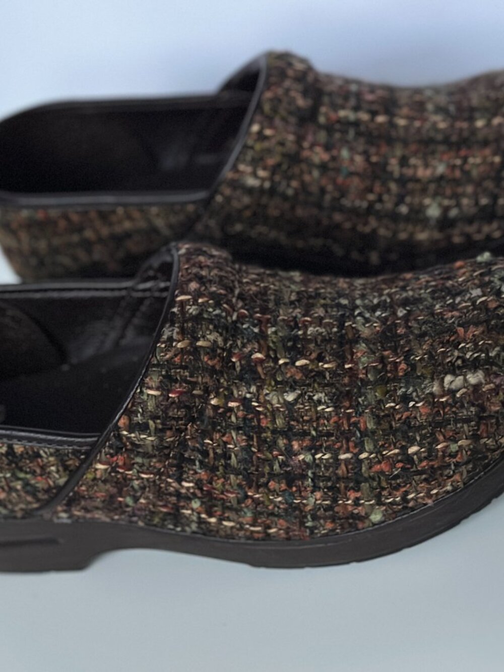 Dansko Professional Tweed Boucle Clogs 10.5 — Rare Fabric Print!